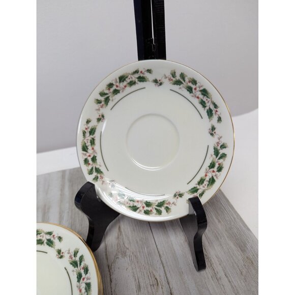 Porcelain Saucer Plates Set 5 "A Season Of Wonder" Christmas Holly Design - Picture 2 of 6